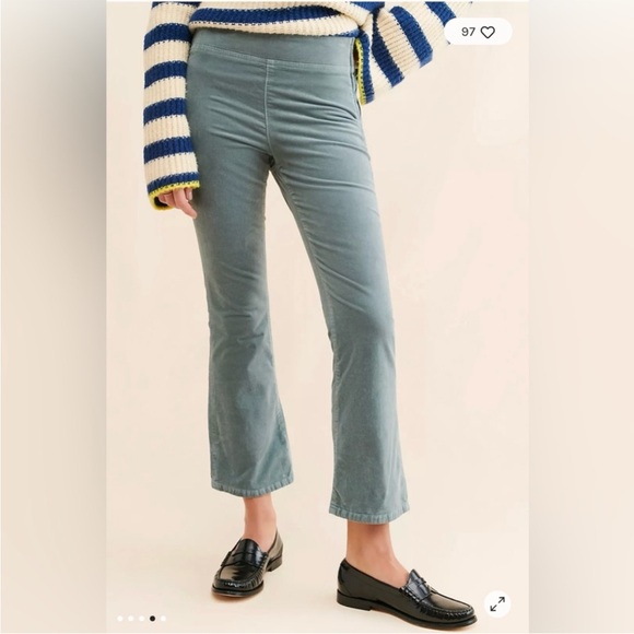 Free People In My Feelings Velour Velvet Cropped Flare Pants in Steel Sea Medium - Picture 1 of 12